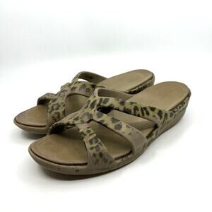 CROCS Sanrah Leopard Sandals Women's 10 US